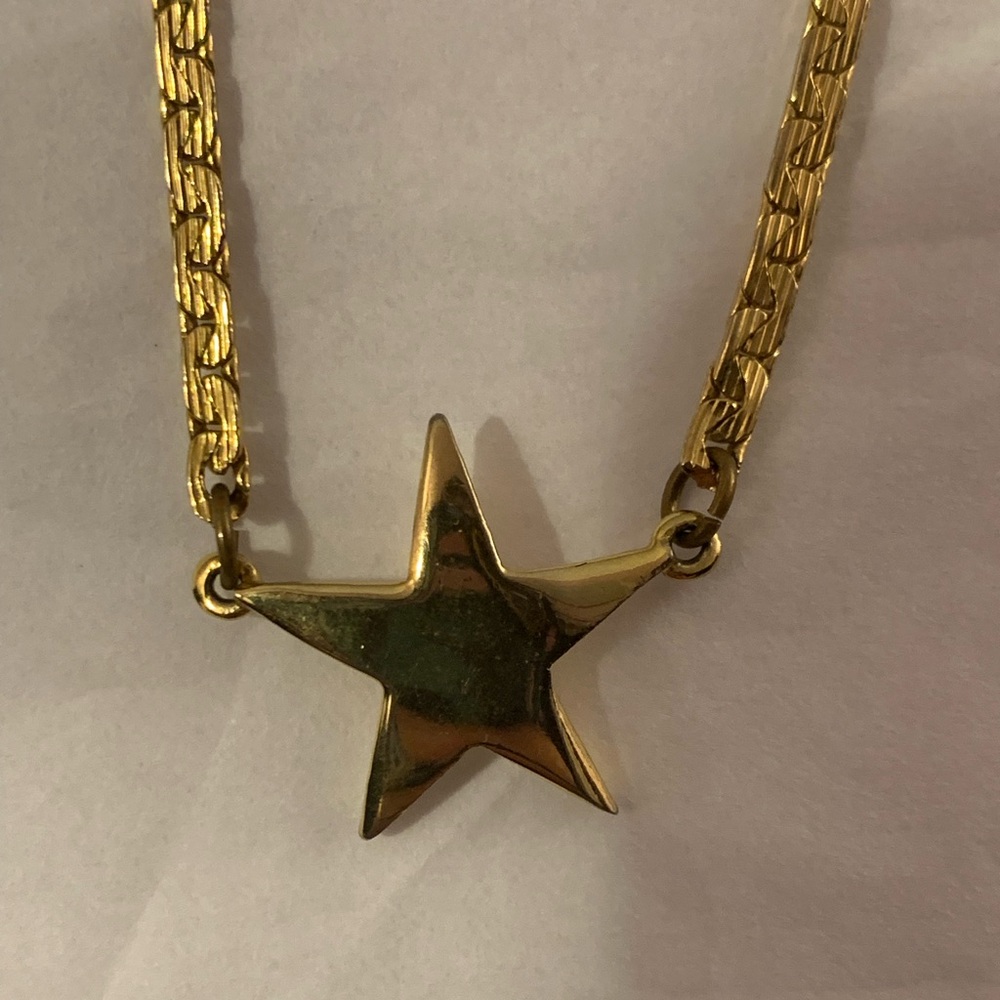 Vintage Gold Toned Star Necklace